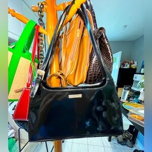 LIZ CLAIBORNE Y2K oilslick shoulder bag